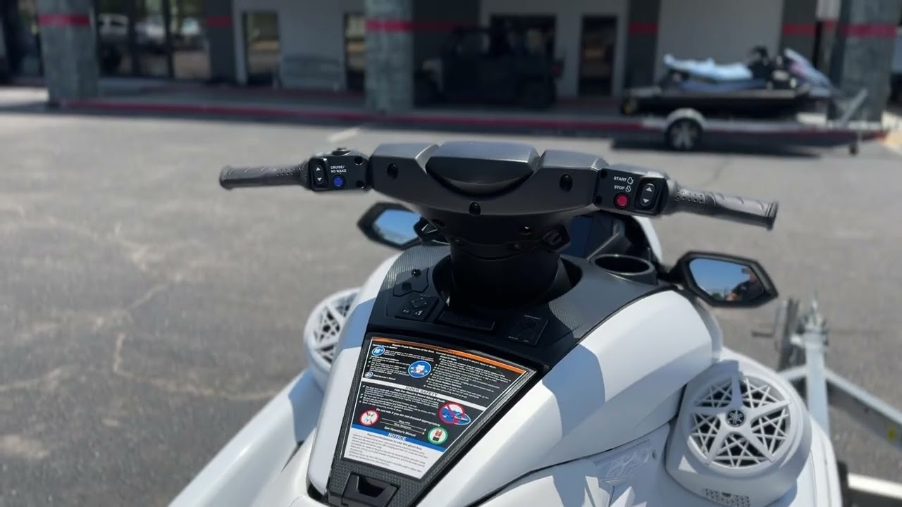 2025 Yamaha Waverunners FX Cruiser SVHO®