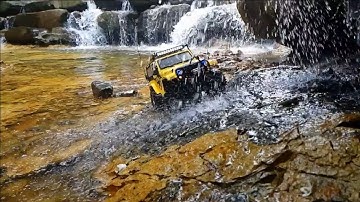 MST CFX Jeep Rubicon WaterFall Crawling