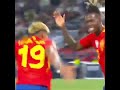 Spanyol dapat penalti, Lamine Yamal eksekusi 100% gol! 💯⚽#football #subscribe #Short