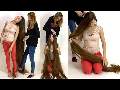 realrapunzels-|-rapunzel-sitting-on-the-floor-(preview)