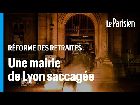 Réforme des retraites : une mairie de Lyon saccagées par des manifestants