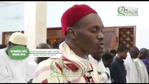 تلاوة رائعة القارئ محمد الهادي توريه وقالوا اتخذ الرحمن ولدا