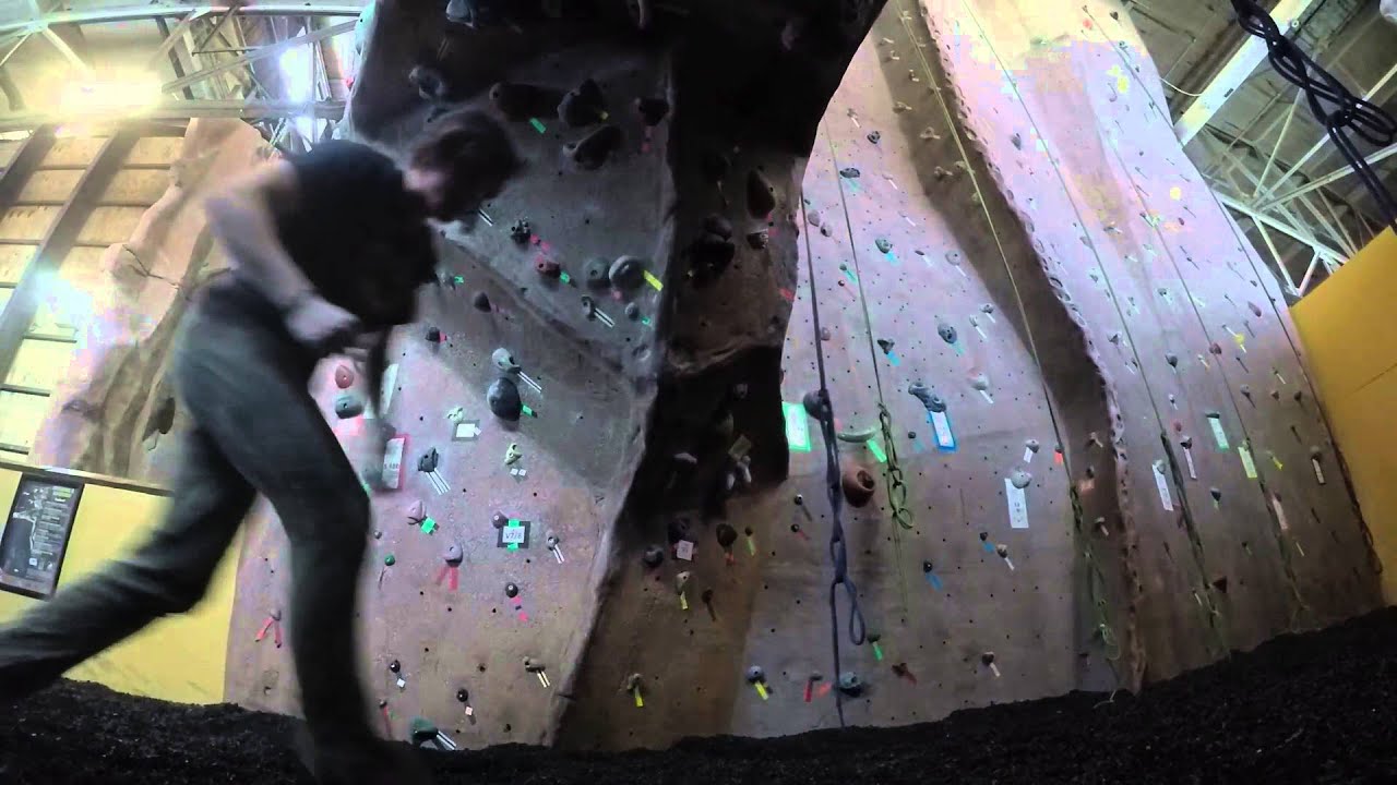Bouldering at VE v1 v1 v2 YouTube