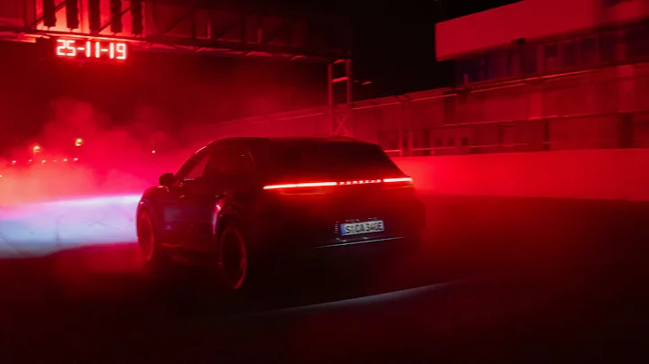 World premiere of the new Cayenne Electric | Watch it on 19 November