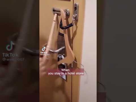 Evde Yalnız Kalınca Korkuyorsanız Bunu Yapın! 🔑
