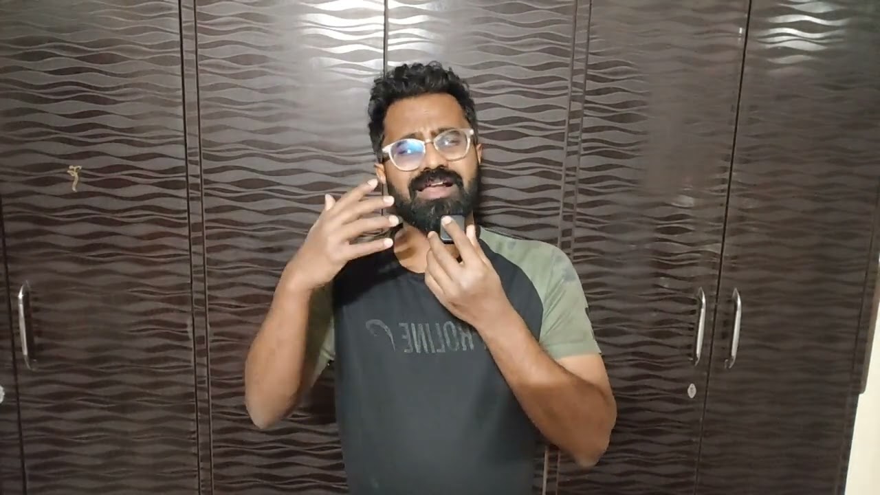 Hande Ercel denies calling Shahrukh Khan uncle, Fake news debunked: Sonup