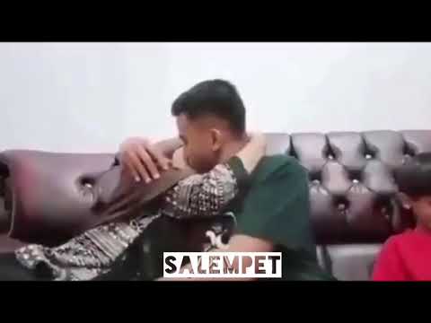 Video Viral di Tik Tok terbaru2021-kaka disamping  ade boyah full no sensor