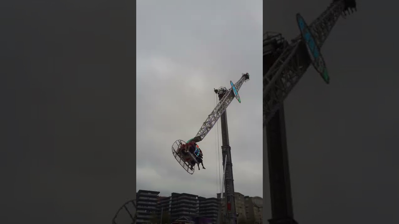 Paseo recinto ferial de la  semana grande de Bilbao 2022 en El Parque Etxebarria