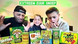 DE MEEXT EXTREEM ZURE SNOEPJES UITTESTEN 😱! | LAKAP JUNIOR