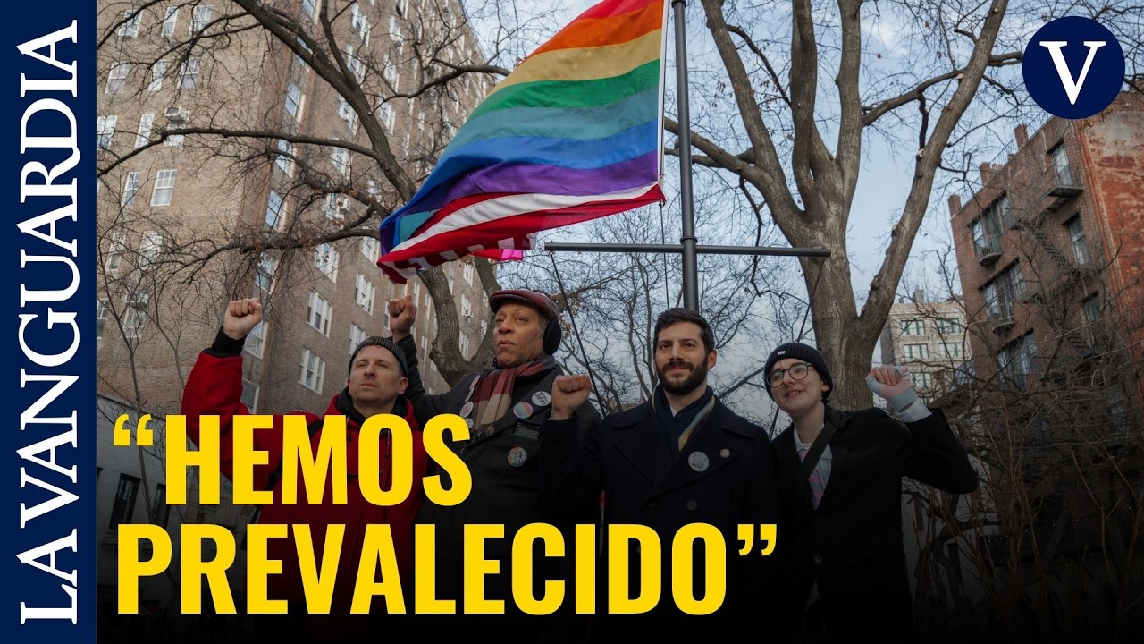 La bandera LGTB retirada por Trump vuelve a alzarse en Stonewall - YouTube
