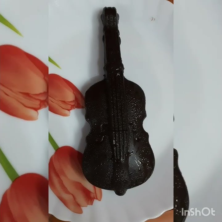 Chocolate Guitar for Chocolate Lovers