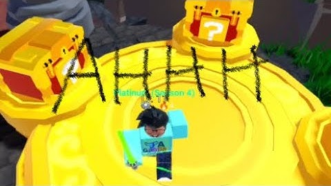 Opening a lucky crate be like (Roblox Bedwars)