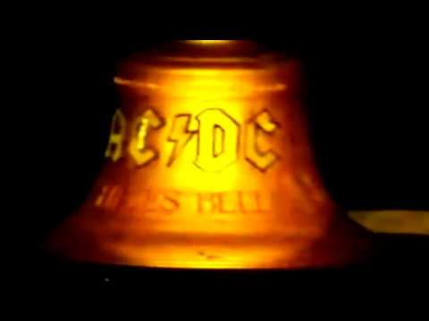 AC/DC - Hells Bells (1984 Donington)