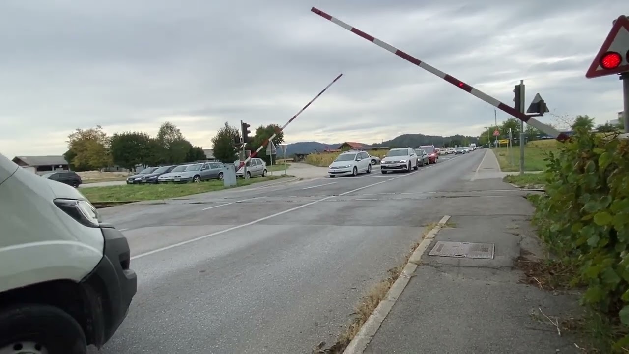 Vlak v Jaršah na relaciji Ljubljana Kamnik