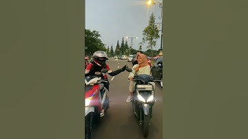 Liat ending nya bikin senyum senyum