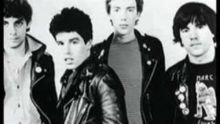 Stiff Little Fingers - Hits And Misses chords
