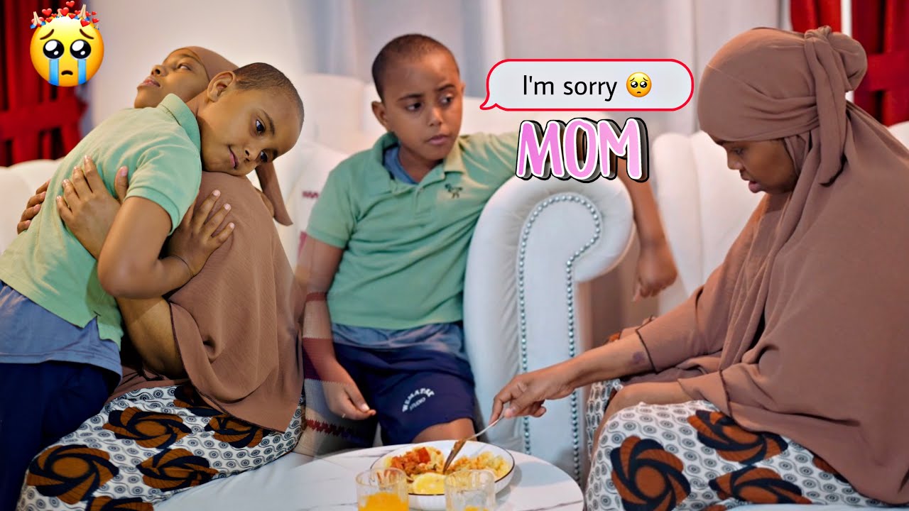 ANI WAXAN UMALAYNAYAY INU SUUXAY! MARKU IGU DHAHAY HADALKA MURUGO AYAN DAREEMAY….😭