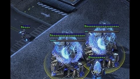 StarCraft 2: Proxy Triple gateway rush!