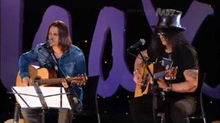 Video voorbeeld van "Starlight - Slash & Myles Kennedy - Acoustic - MAX Sessions 2010 - Best Quality 480p"