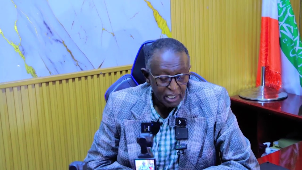 Guddoomiyaha Gobolka Togdheer oo ka hadlaybaadhistii hanti dhawrka ee Dawlada Hoose Burco .