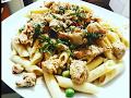 Deliciosa pasta penne con pollo y ajonjolí en salsa teriyaki