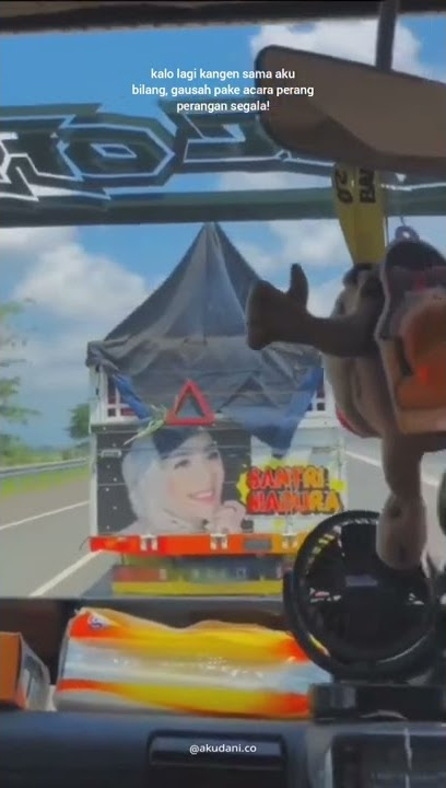story' wa truk oleng dalam kabin 'emang lagi goyang😜'