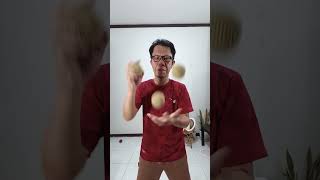 Fast hands, 3 balls, good vibes.#ayojuggling #juggling #juggle #juggler #3balljuggling