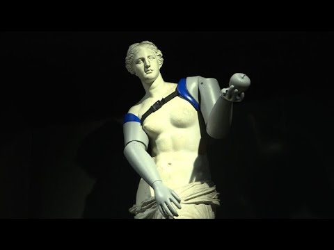 Charity equips 'Venus de Milo' with prosthetic arms