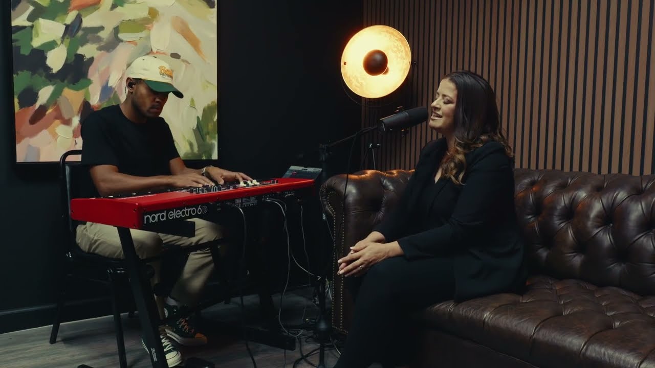 UM NOVO DIA (ONE MORE DAY) COVER - Lagoinha Deerfield Music