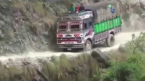 Top 5 Most Dangerous Roads In Nepal à¤¨à¥‡à¤ªà¤¾à¤²à¤•à¥‹ à¤ªà¤¾à¤à¤š à¤…à¤¤à¥à¤¯à¤¨à¥à¤¤à¥ˆ à¤–à