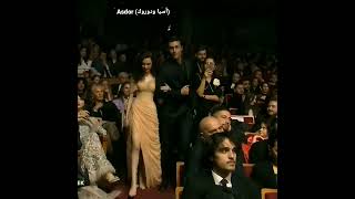لحظة استلام أونور ويازجي جائزة أفضل ثنائي في حفل الفراشه الذهبيه 👑✨#اخوتي #اسيا #دوروك #asdor #