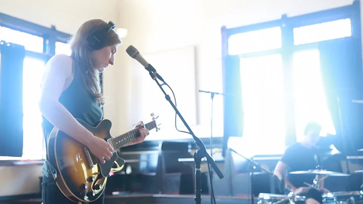 Lauren O'Connell- Revelator (Live Cover of Gillian...