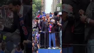 Zohran Mamdani & Gov Kathy Hochul had a blast celebrating the Knicks championship parade. 🏀👋 #shorts Mamdani Hochul Join Og Anunoby On Float At Knicks Parade