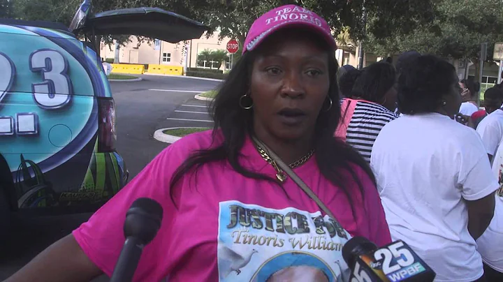 VIDEO: Voices at Corey Jones protest | Vickie McNe...