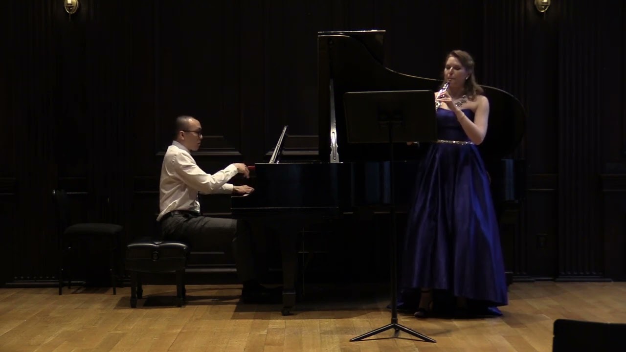 Performance - Lindsey Stein