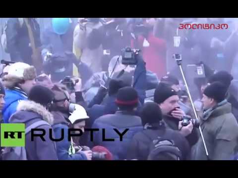 ვიტალი კლიჩკოს სახეში ცეცხლსაქრობი შეასხეს