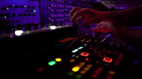Live Acid Techno On Analog Synths #2