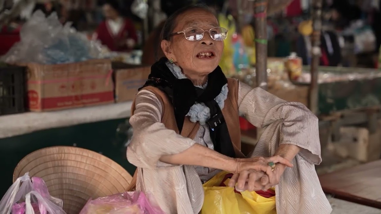 HỒN QUÊ TRONG PHIÊN CHỢ TẾT CUỐI NĂM