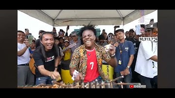 Speed playing Indonesian traditional musical instruments