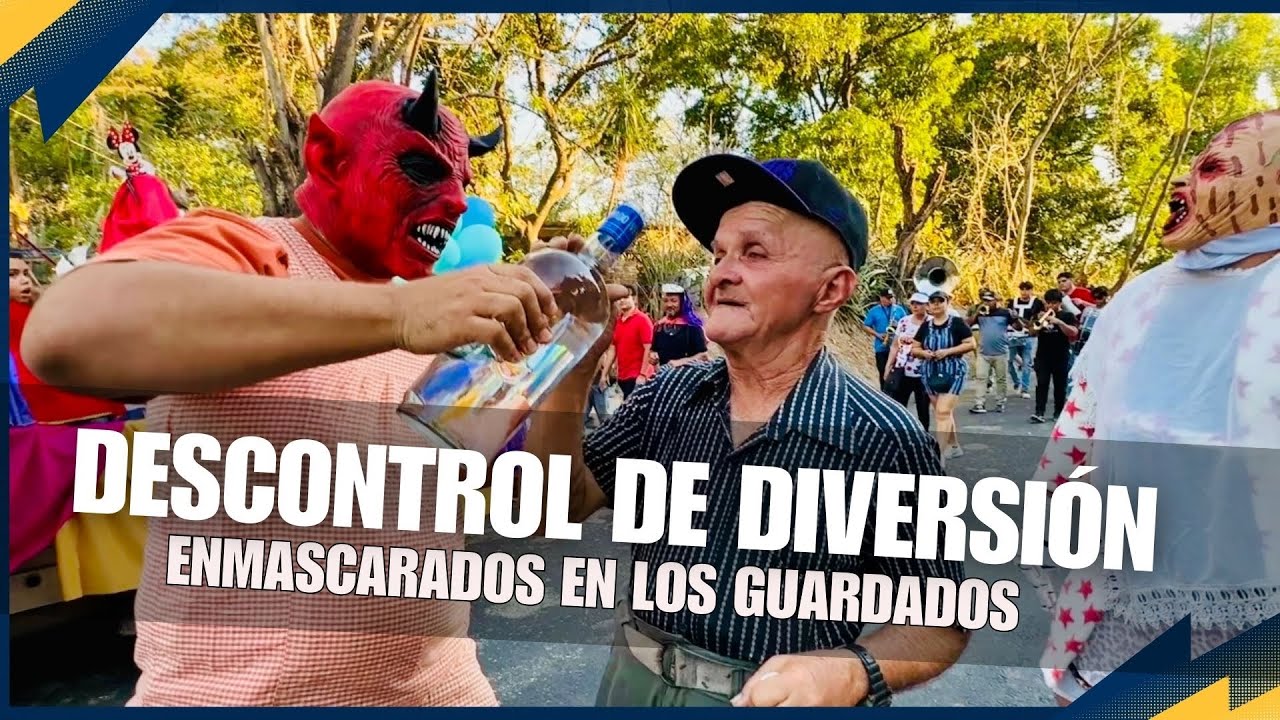 Descontrol total 🤣🤣Diversión y agua loca en la entrada de enmascarados en Los Guardados,San Rafael