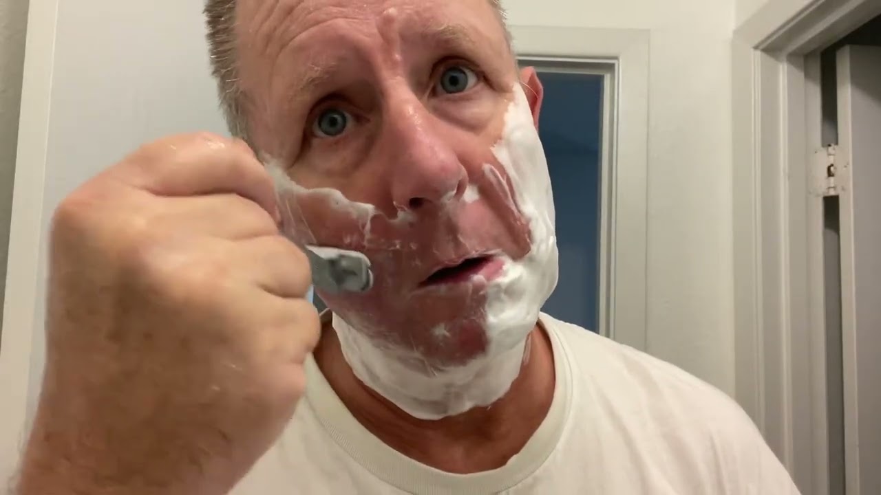Awesome shave with a pearl razor 