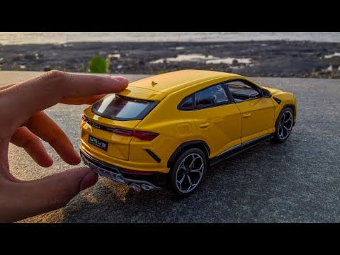 Unboxing Mini Lamborghini Urus 1/18 Scale Diecast Model | RPM Redlines