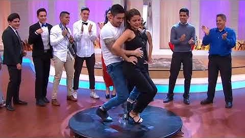 Ana Morquecho Bailando tubo