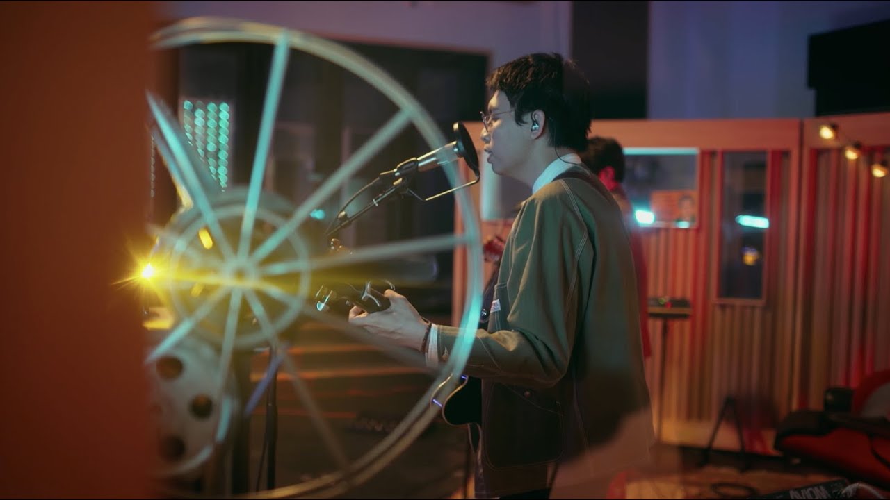 Watch 椅子樂團 The Chairs - 巴黎德州 Paris, Texas | CINEMAPHONIC SESSIONS (Bonus Track) on YouTube Watch 椅子樂團 The Chairs - 巴黎德州 Paris, Texas | CINEMAPHONIC SESSIONS (Bonus Track) on YouTube