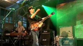 Dan Sultan - live at The Meredith Music Festival 2008