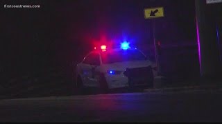Woman shot inside car in Arlington