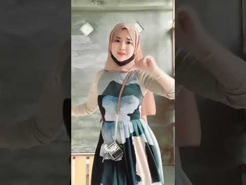 Jangan lupa bahagia #fyp #fyptiktok #tiktok #jilbab #short #jilboobs #ukthy #ukthi #ootdhijab #hijab