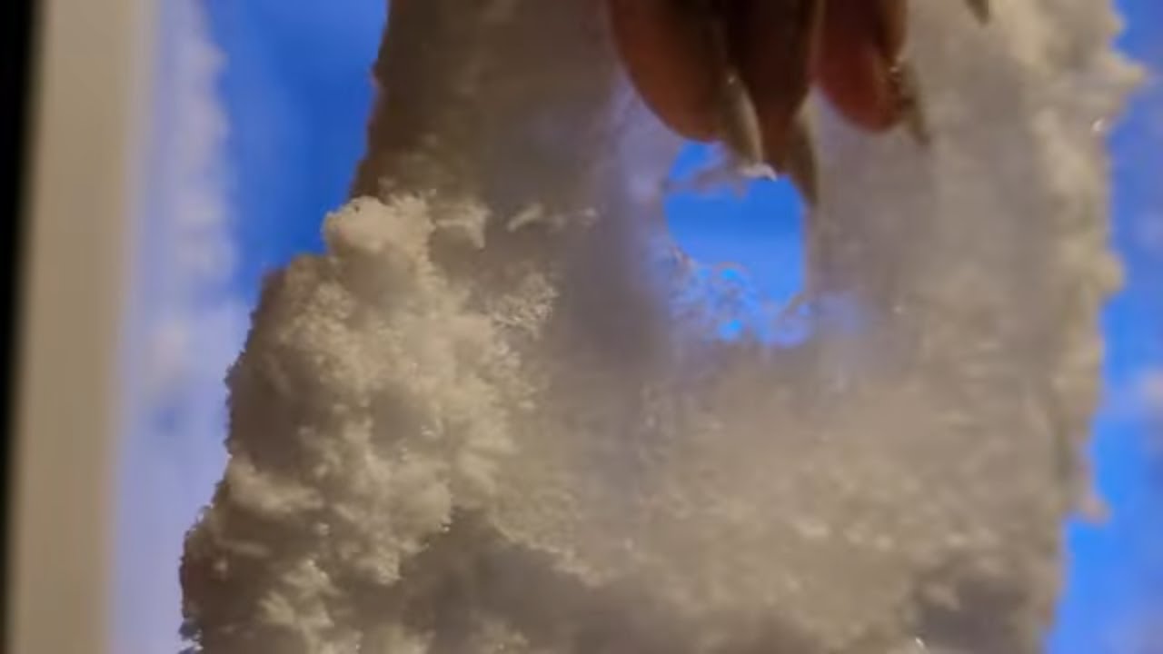 1ST 24HR HUMIDIFIER FREEZER FROST BUILD UP iceeating asmr asmrice