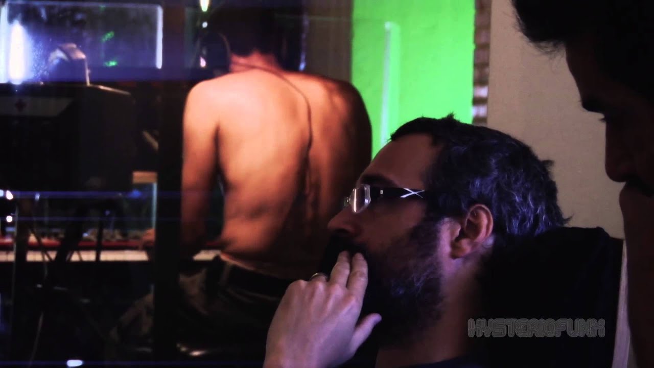 Hysteriofunk: Making of Deco