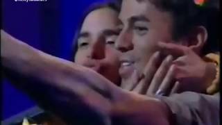 Enrique Iglesias - Escapar (en vivo)